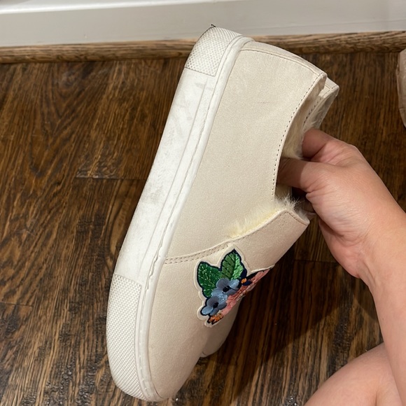 Hm flower sneakers - Picture 2 of 5